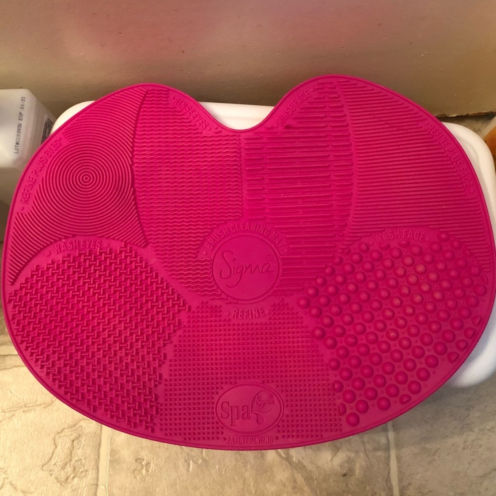 Sigma Brush Cleaning Mat